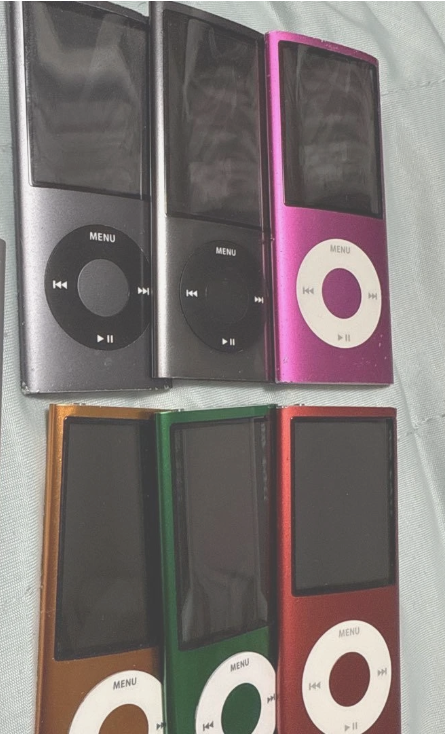 Apple iPod Nano (4rd Gen) MP3 Player