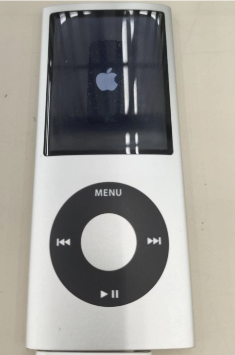 Apple iPod Nano (4rd Gen) MP3 Player